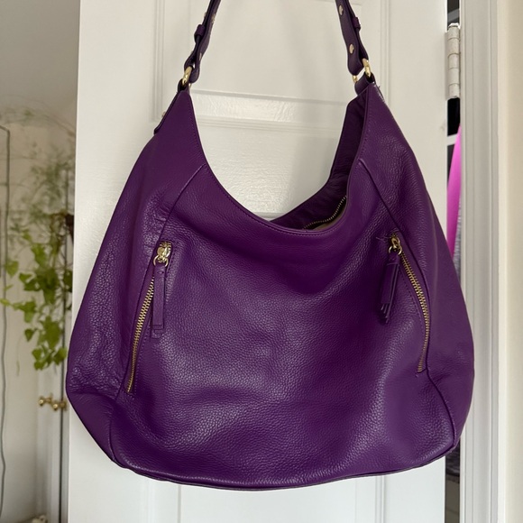 Ora Delphine Purple Pebbled Genuine Leather Two Zipper Purse Gold Hardware - Picture 2 of 12